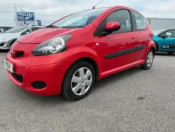 Rouge Utilisé 2009 Toyota Aygo Citadine | 4 790 € (Prix juste)