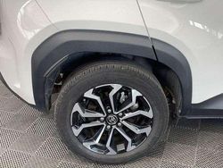 Utilisé 2022 Toyota Yaris Hybrid Design | 23 490 € (Prix juste)