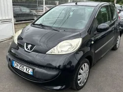 Noir Utilisé 2006 Peugeot 107 Citadine | 2 590 € (Prix juste)