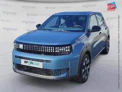 Bleu lago métallisé Occasion 2025 Fiat Panda SUV | 18 990 €