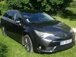 Gris Utilisé 2015 Toyota Avensis Business Edition Break | 10 499 €