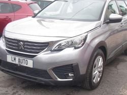 Gris Utilisé 2019 Peugeot 5008 Active Monospace | 12 890 €