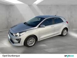 Gris aluminium métallisé Utilisé 2022 Kia Rio Active Berline | 14 490 € (Prix juste)