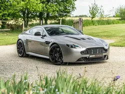 Gris Utilisé 2018 Aston Martin V12 Vantage Coupé | 144 990 €