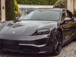 Utilisé 2022 Porsche Taycan Cross Turismo Berline | 76 890 € (Prix assez cher)