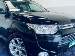 Utilisé 2014 Mitsubishi Outlander P-HEV Instyle | 12 490 €