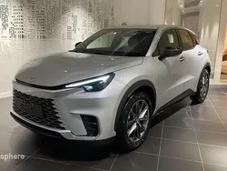 Brun Utilisé 2025 Lexus LBX SUV | 37 790 € (Prix assez cher)