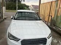 Blanc Utilisé 2013 Audi A3 Ambition Berline | 11 000 € (Prix assez cher)