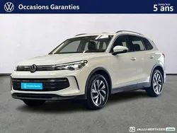 Blanc Utilisé 2024 VW Tiguan Life SUV | 35 490 € (Prix juste)