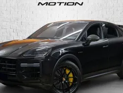 Utilisé 2024 Porsche Cayenne Turbo SUV | 229 990 €