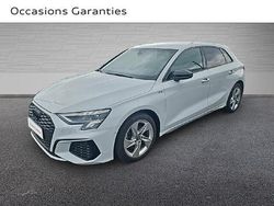 Blanc glacier métallisé Utilisé 2021 Audi A3 S-Line | 25 486 € (Prix juste)