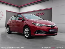 Rouge Utilisé 2016 Toyota Auris Hybrid | 11 980 € (Bon prix)