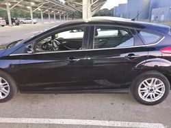 Noir Utilisé 2012 Ford Focus S Berline | 6 000 € (Prix juste)