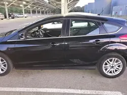 Noir Utilisé 2012 Ford Focus S Berline | 6 000 € (Prix juste)