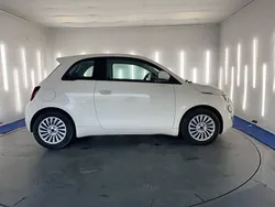 Blanc Utilisé 2022 Fiat 500e Action Citadine | 10 790 € (Super prix)