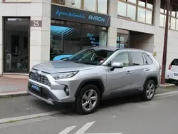 Gris Utilisé 2021 Toyota RAV4 Hybrid SUV | 23 990 € (Prix juste)