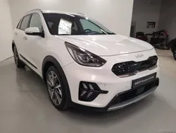Blanc Utilisé 2022 Kia Niro 4 SUV | 24 480 € (Prix juste)