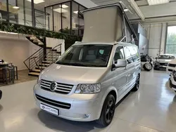 Gris Utilisé 2009 VW T5 Comfortline Van | 39 990 € (Prix assez cher)