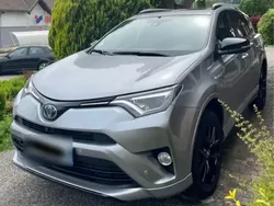 Gris Utilisé 2018 Toyota RAV4 SUV | 26 999 € (Bon prix)