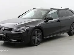 Noir Utilisé 2024 VW Passat R-line Break | 42 799 €