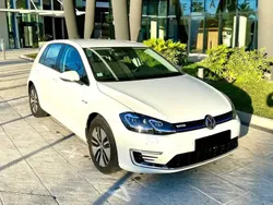 Blanc Utilisé 2020 VW e-Golf Citadine | 16 900 € (Prix juste)