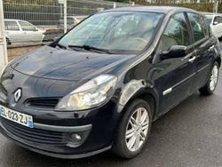Utilisé 2008 Renault Clio III Initiale Citadine | 6 490 €