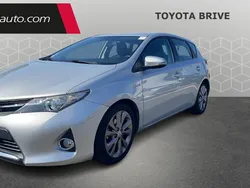 Utilisé 2014 Toyota Auris Hybrid Berline | 11 990 € (Prix juste)