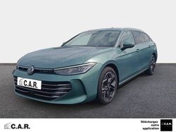Vert Utilisé 2024 VW Passat Elegance Coupé | 41 980 €
