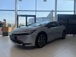 Utilisé 2023 Toyota Prius Design Citadine | 34 980 € (Prix assez cher)