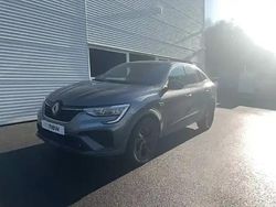 Gray m Occasion 2023 Renault Arkana SUV | 22 990 €