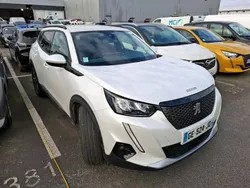 Utilisé 2022 Peugeot 2008 Allure SUV | 15 790 € (Bon prix)