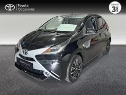 Noir Utilisé 2016 Toyota Aygo X-play Citadine | 9 890 € (Prix assez cher)