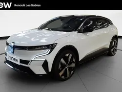 Blanc Utilisé 2023 Renault Mégane Techno Berline | 27 880 € (Prix juste)