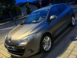 Utilisé 2011 Renault Mégane III Berline | 5 900 € (Prix assez cher)