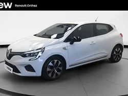 Blanc Utilisé 2022 Renault Clio V LIMITED Citadine | 16 750 € (Prix juste)