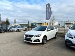 Blanc Utilisé 2018 Peugeot 308 S Berline | 12 990 € (Prix juste)