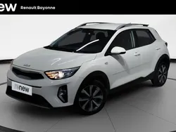 Blanc Utilisé 2022 Kia Stonic Active SUV | 14 790 € (Prix juste)