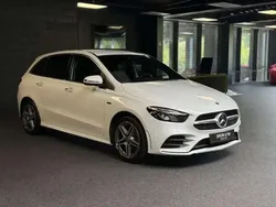 Blanc Utilisé 2021 Mercedes B250e AMG Monospace | 25 990 €