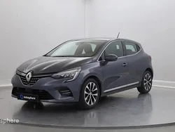 Gris Utilisé 2022 Renault Clio V Intens Berline | 16 499 € (Prix juste)