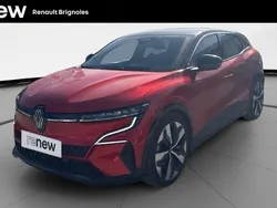 Rouge Utilisé 2022 Renault Mégane Techno Berline | 24 980 € (Prix assez cher)