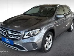 Gris Utilisé 2019 Mercedes GLA200 SUV | 23 890 € (Prix juste)