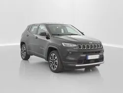 Utilisé 2024 Jeep Compass Altitude SUV | 25 700 €