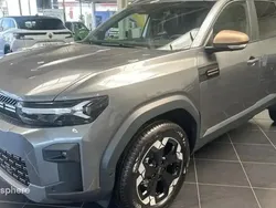 Gris Utilisé 2025 Dacia Bigster Extreme SUV | 28 990 € (Prix juste)