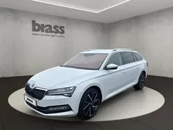 Blanc Nouvelle 2025 Skoda Superb Style Break | 56 800 €