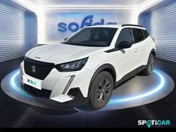 Blanc Utilisé 2023 Peugeot 2008 Style SUV | 18 990 € (Bon prix)