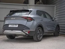 Utilisé 2022 Kia Sportage Active SUV | 27 490 € (Prix juste)