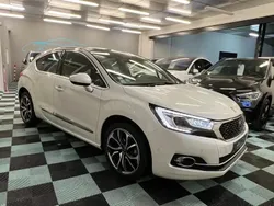 Blanc Utilisé 2016 Citroën DS4 Sport Chic Citadine | 9 990 €