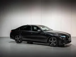 Gris Utilisé 2024 BMW 520 Berline | 55 950 € (Prix assez cher)
