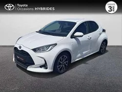 Utilisé 2022 Toyota Yaris Hybrid Design Berline | 18 990 € (Prix juste)