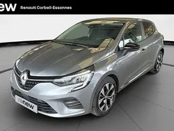 Gris Utilisé 2023 Renault Clio V Evolution Citadine | 14 990 € (Prix juste)